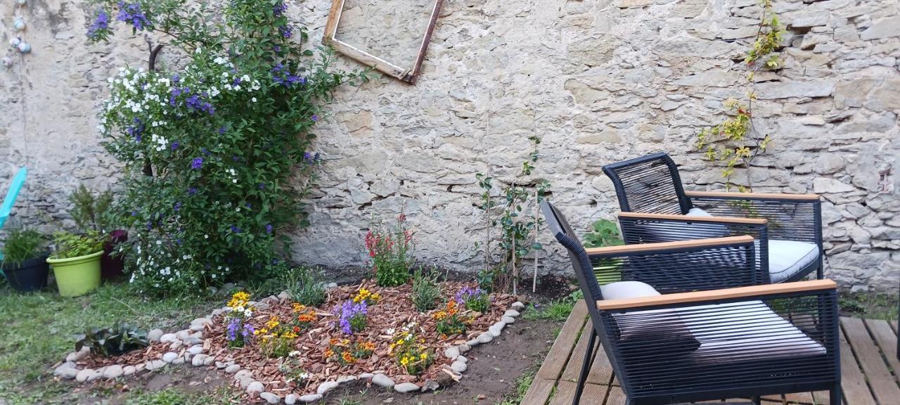 Le 9 De Cour, Chambre Caouette Carcassone Exterior photo